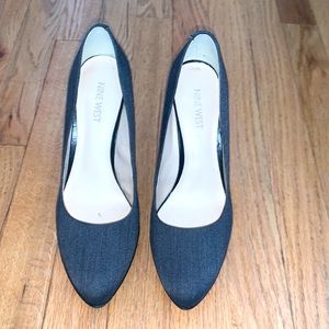 Women’s Black Herringbone Patterned Nine West Heels 👠 in Size 8 1/2